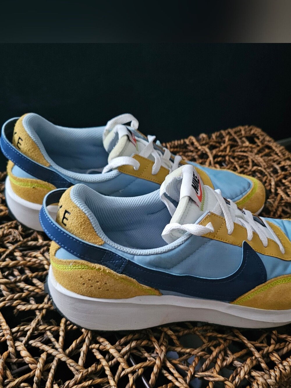 Nike Light Blue, Mustard & Navy Retro Runner Sneakers Mens 11 - Picture 2 of 5